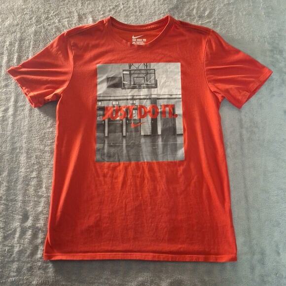 Nike Dri-Fit Basketball "Just Do It" Logo T-Shirt Red Athletic Fit Size Medium - Picture 1 of 6